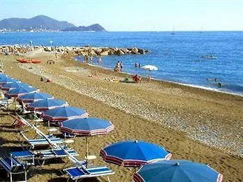 Hotel Admiral Lavagna 3*,