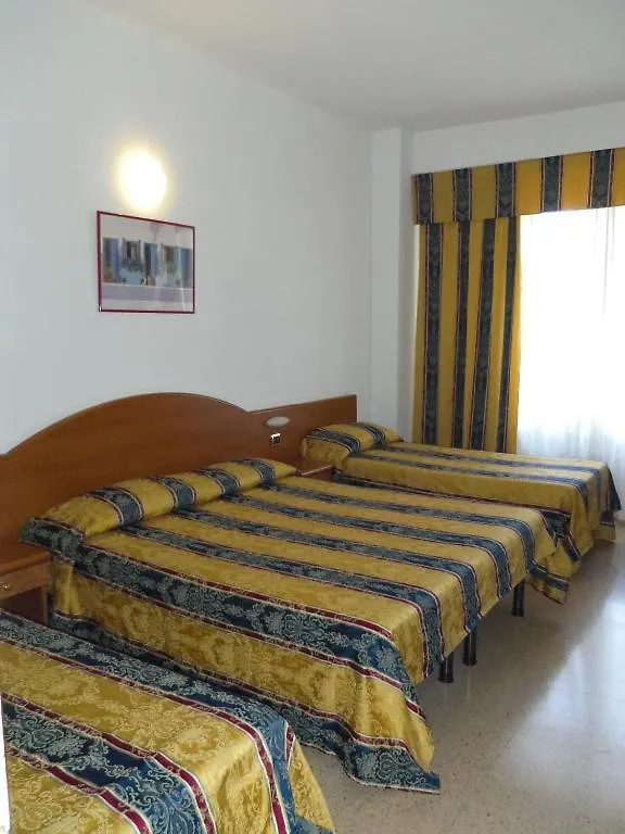 Hotel Admiral Lavagna 3*,  Italy