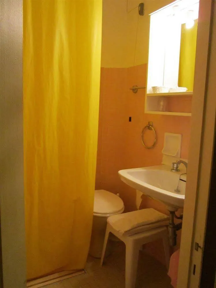 Hotel Admiral Lavagna 3*,  Italy